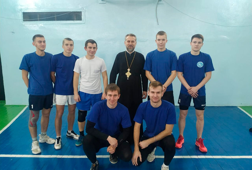 Состоялась товарищеская встреча по волейболу команды «Горлица»  и группы здоровья